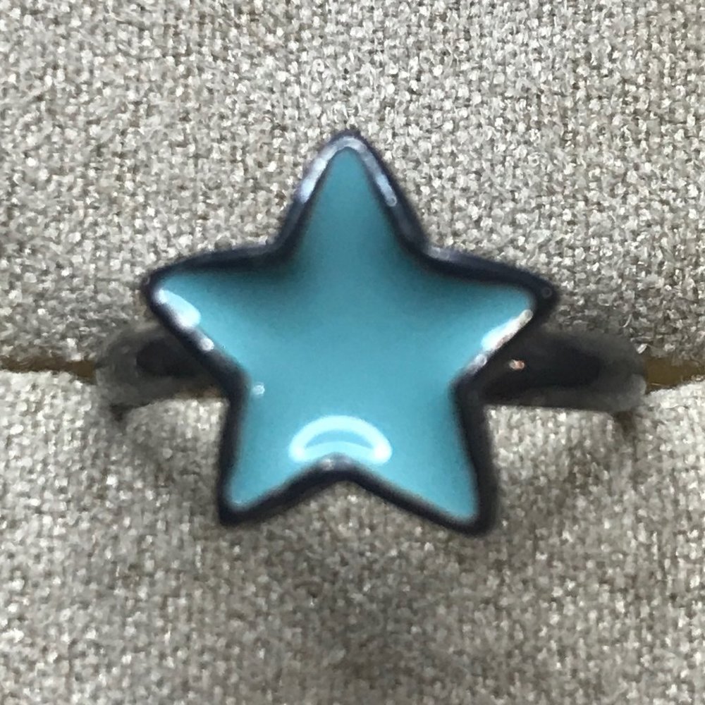 Light blue star ring